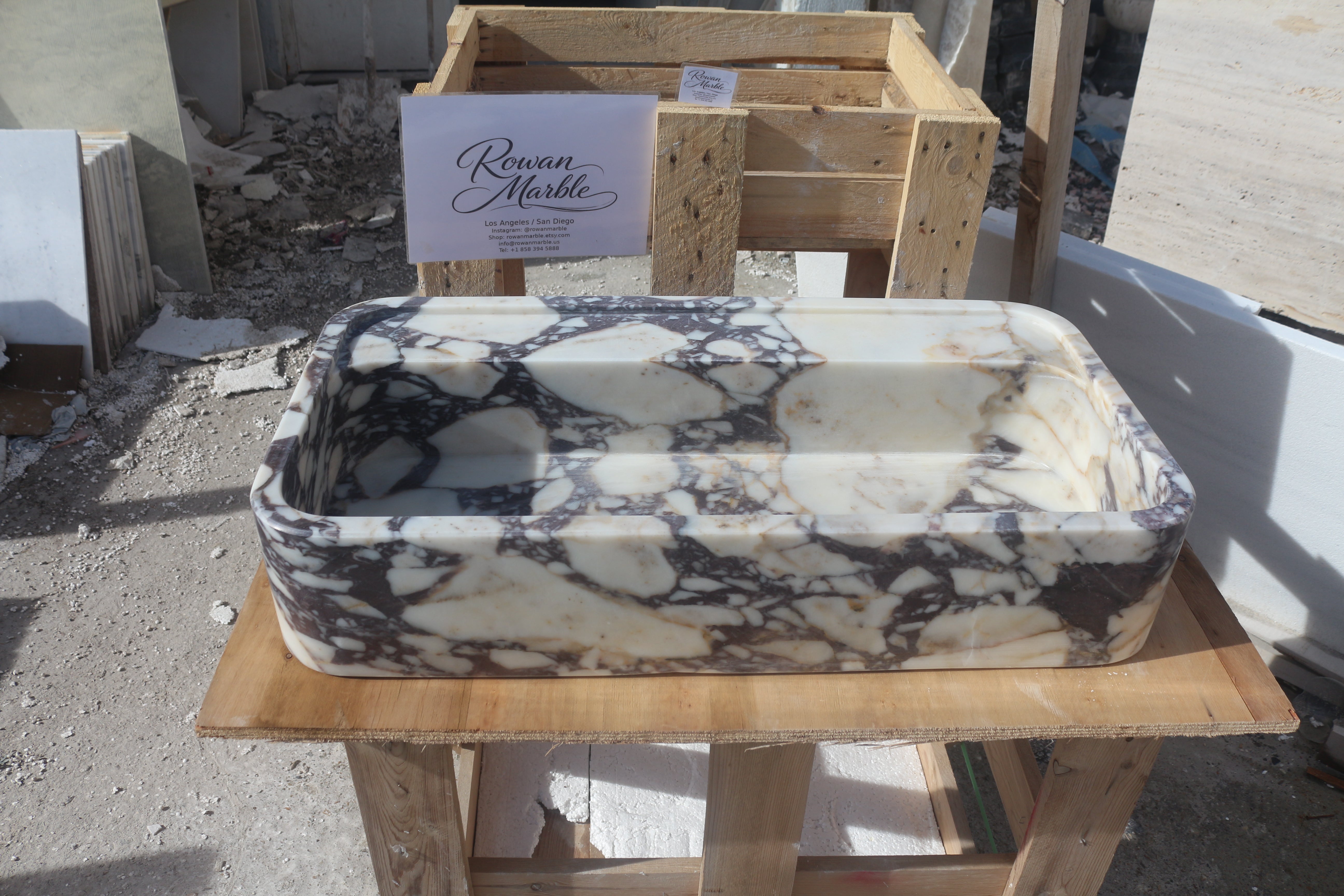 24’’ Calacatta Dark Viola Marble Sink | Floating | Smooth Design