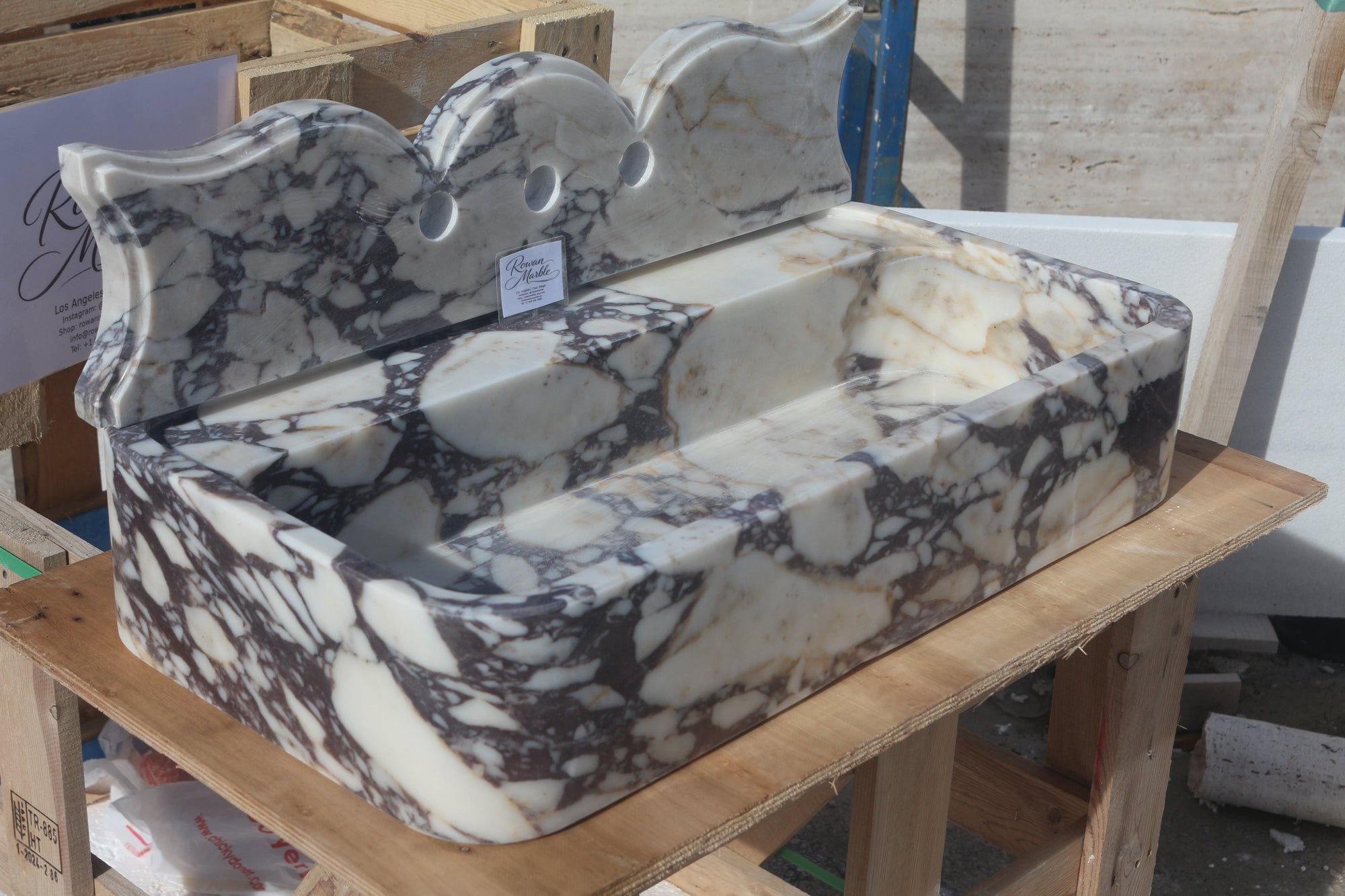 24’’ Calacatta Dark Viola Marble Sink | Floating | Smooth Design