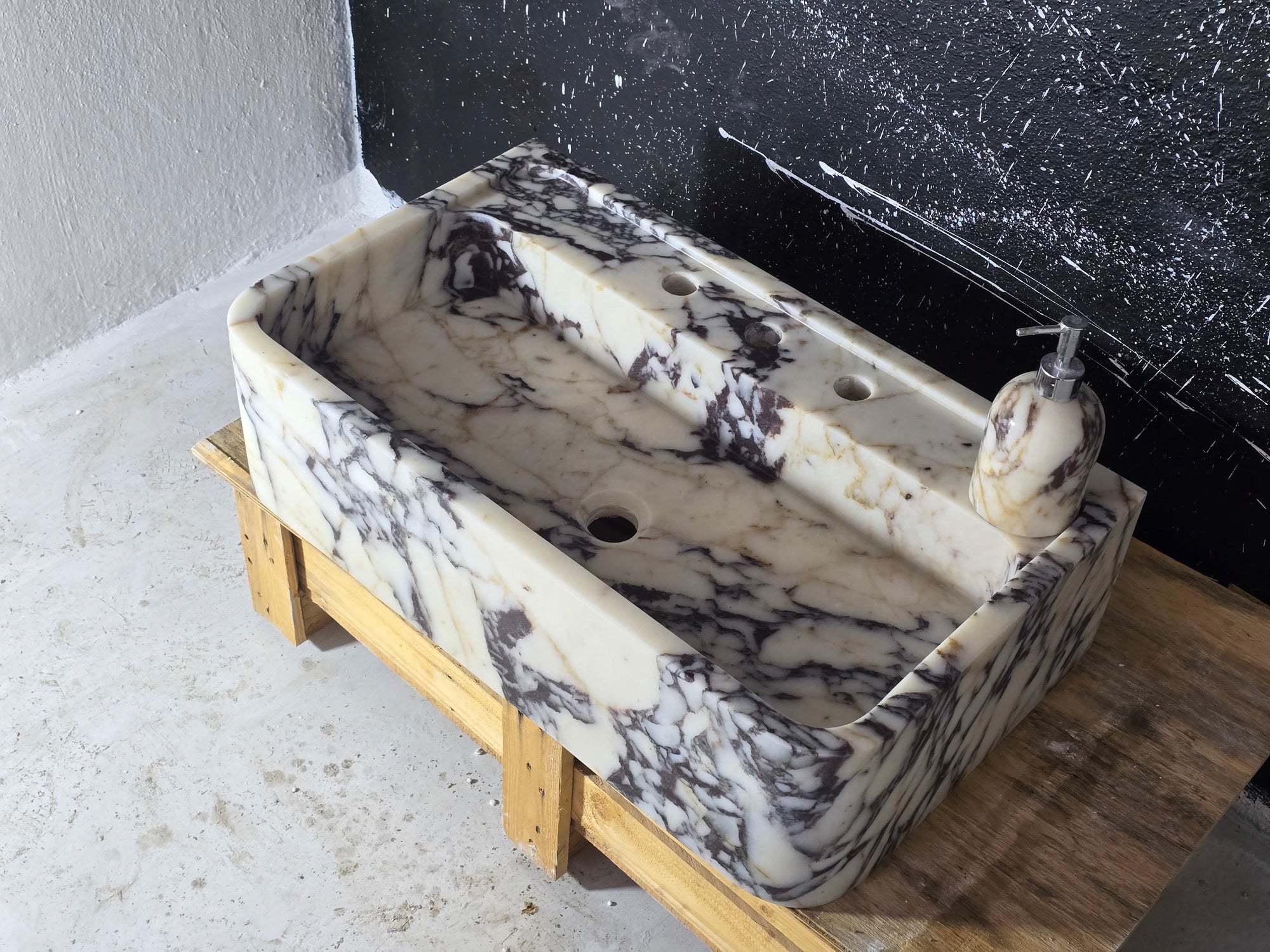 24’’ Calacatta Viola Marble Sink – Wall Mounted Floating Vanity – Luxury Bathroom Sink Handmade