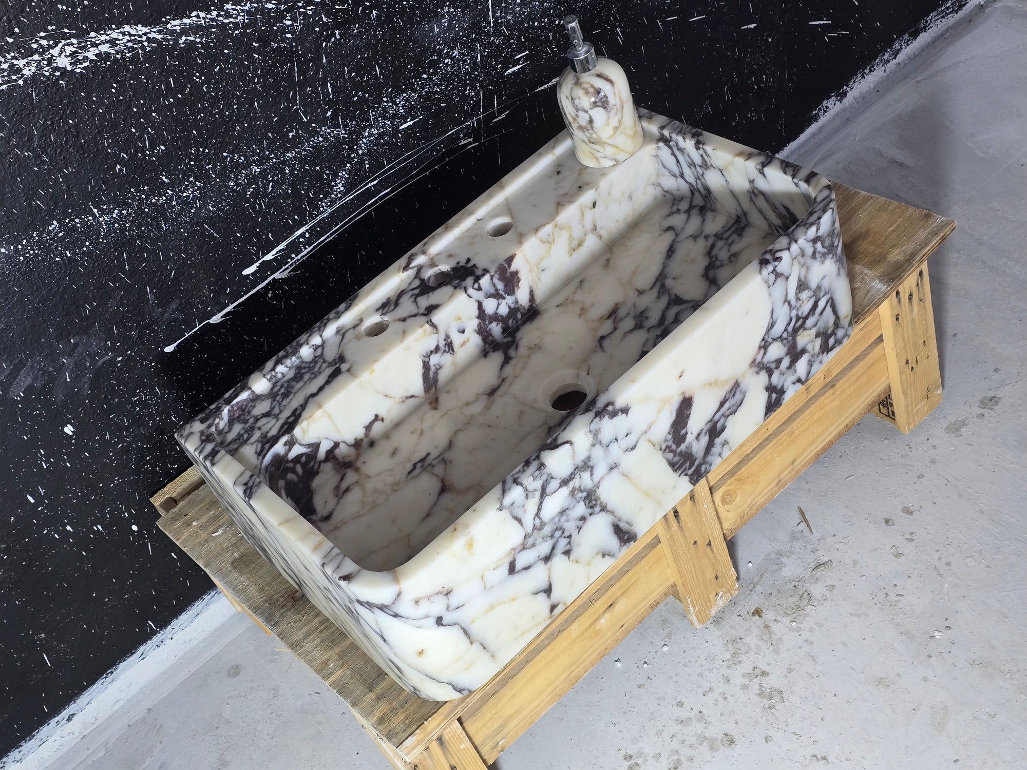 24’’ Calacatta Viola Marble Sink – Wall Mounted Floating Vanity – Luxury Bathroom Sink Handmade