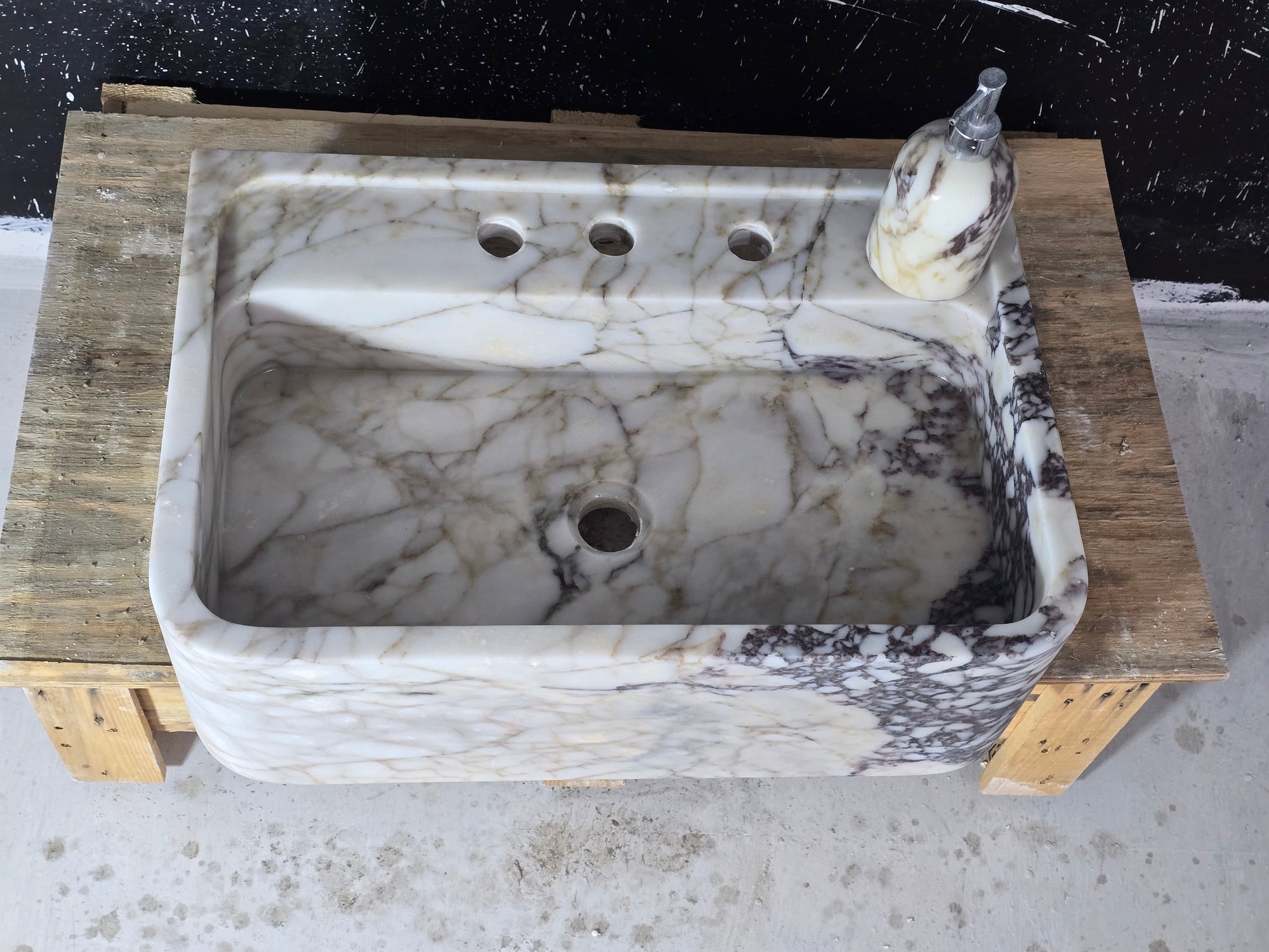 24’’ Calacatta Viola Marble Sink – Wall Mounted Floating Vanity – Luxury Bathroom Sink Handmade
