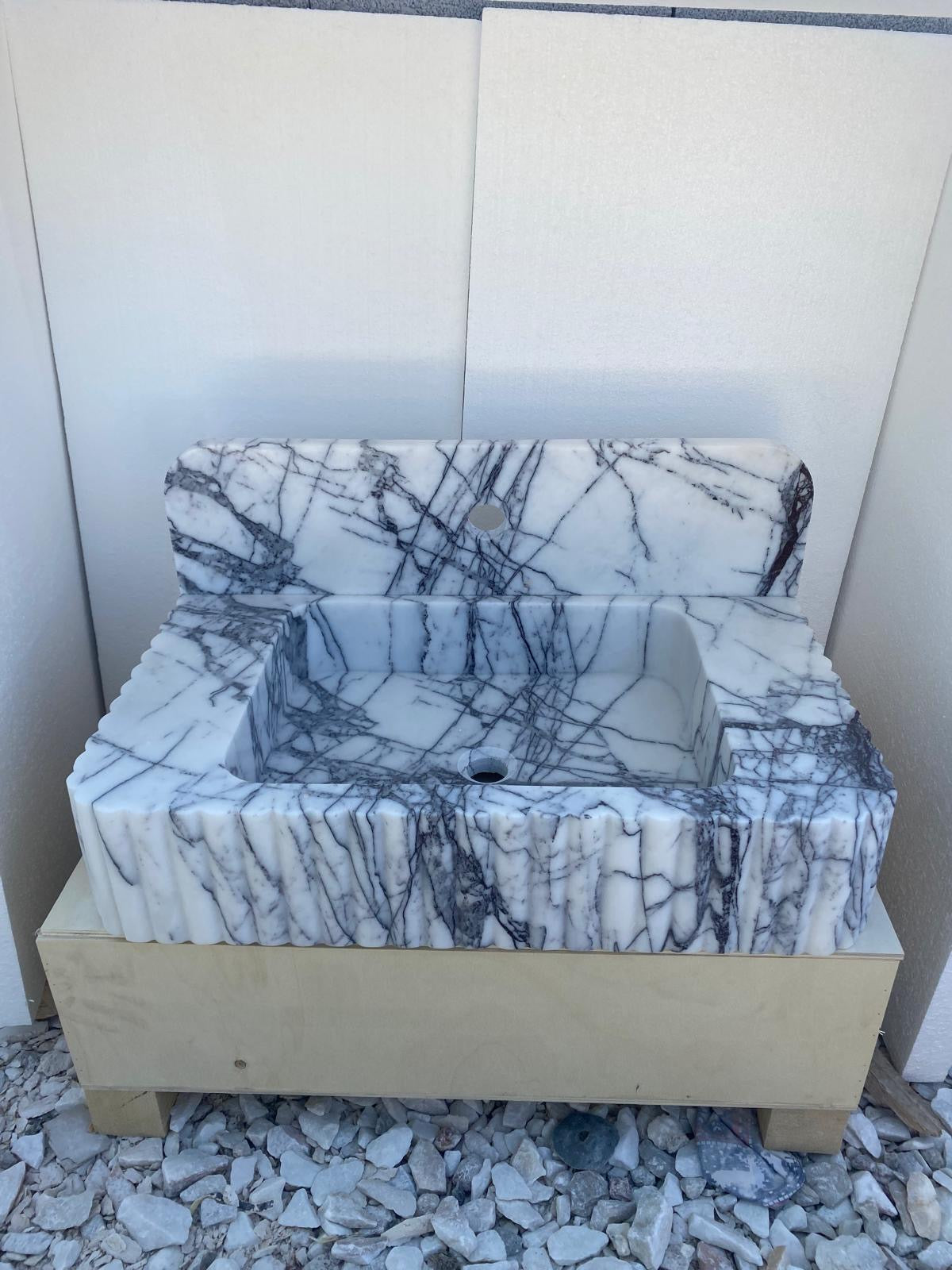 24’’ Lilac Fluted Marble Sink – Wall Mounted Floating Vanity