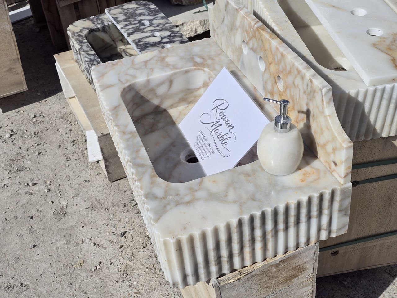 30’’ Calacatta Gold Marble Sink | Wall Mounted | Fluted | Backsplash