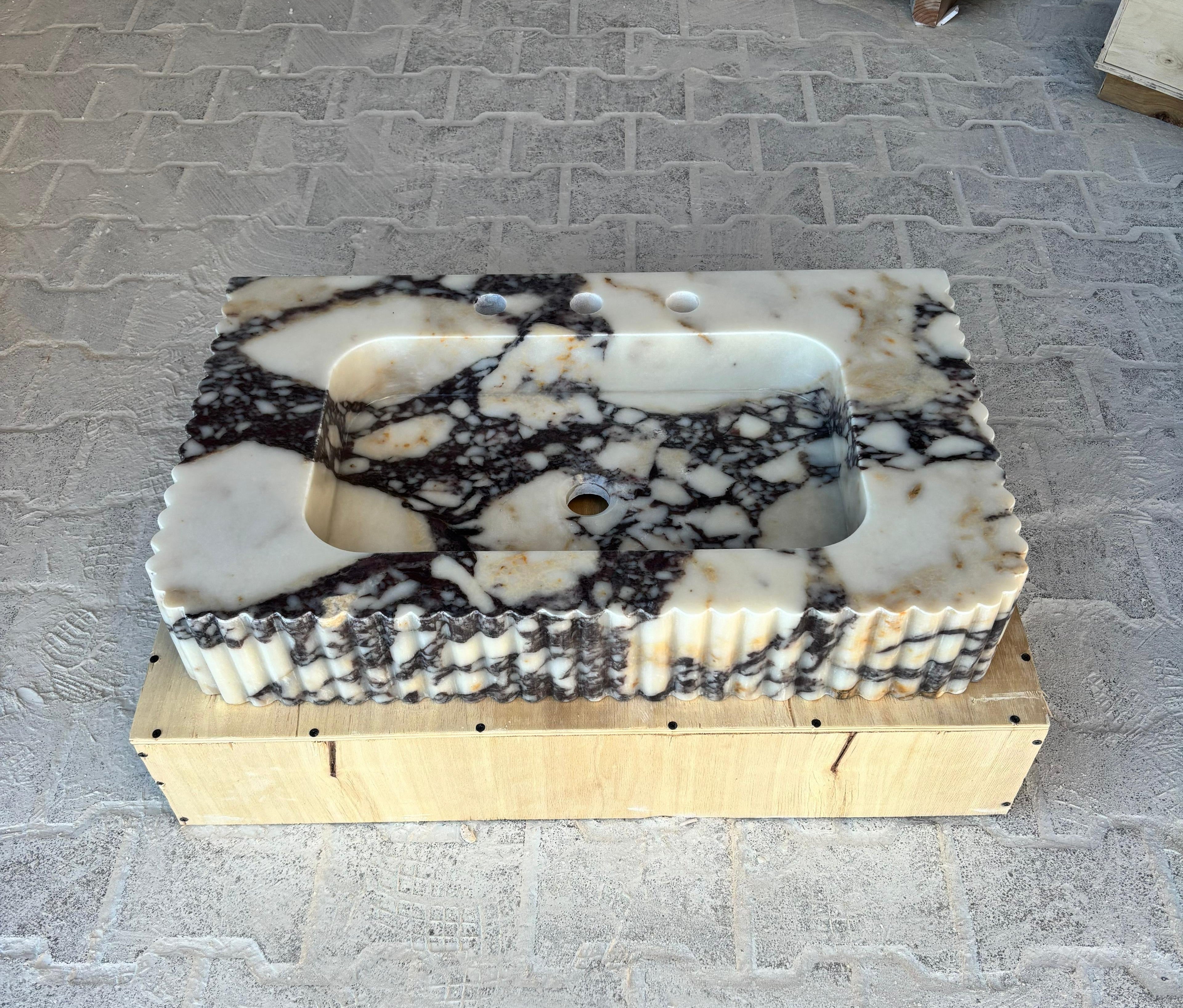 30’’ Calacatta Viola Marble Sink | Wall Mounted | Fluted