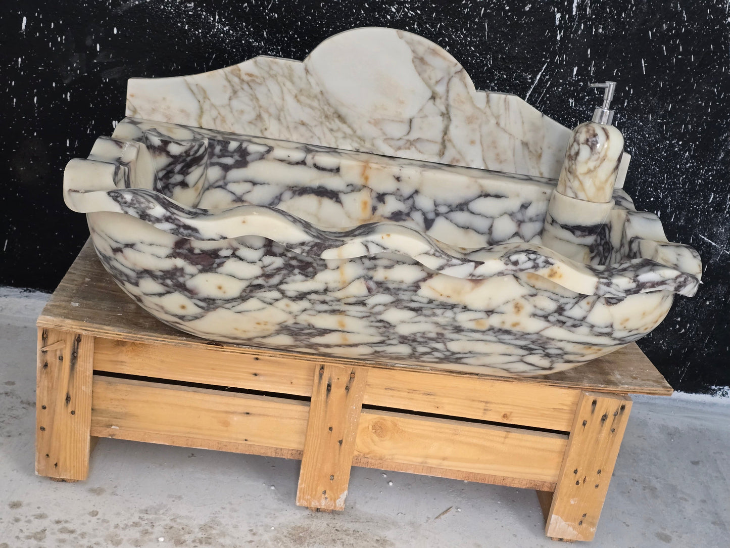 30’’ Calacatta Viola Wave Front Marble Sink – Wall Mounted Floating Vanity – Luxury Bathroom Sink Handmade