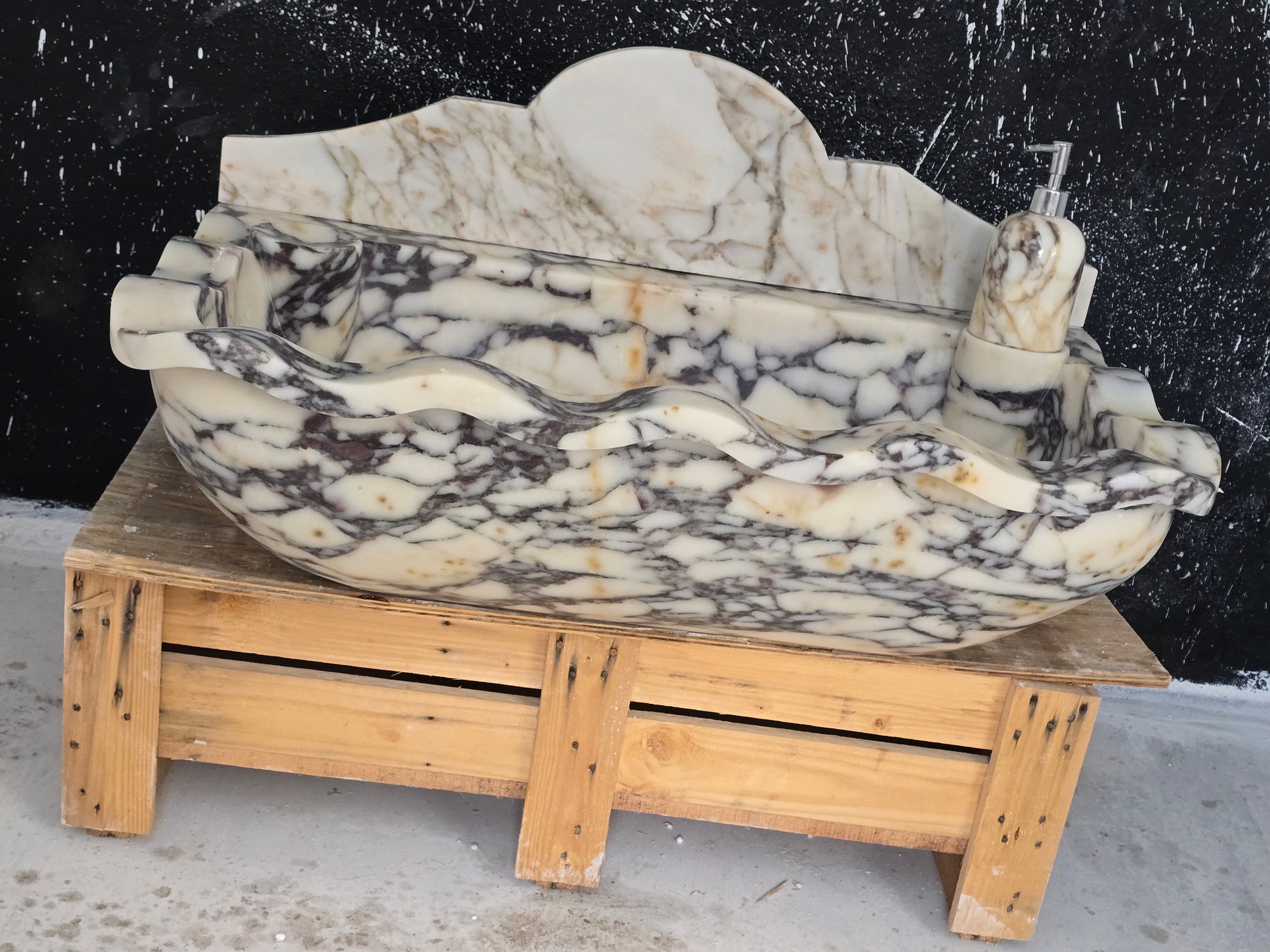 30’’ Calacatta Viola Wave Front Marble Sink – Wall Mounted Floating Vanity – Luxury Bathroom Sink Handmade