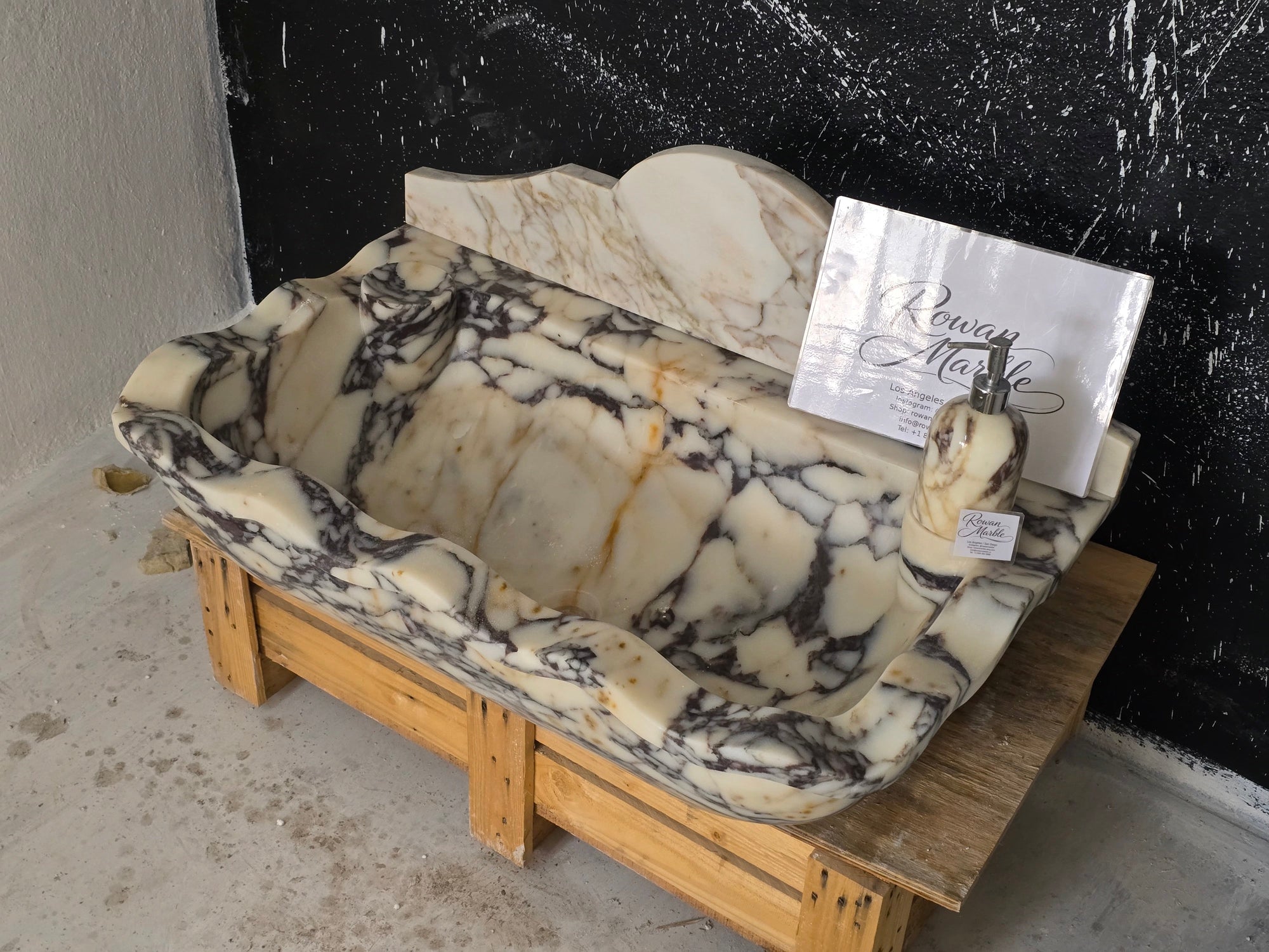 30’’ Calacatta Viola Wave Front Marble Sink – Wall Mounted Floating Vanity – Luxury Bathroom Sink Handmade