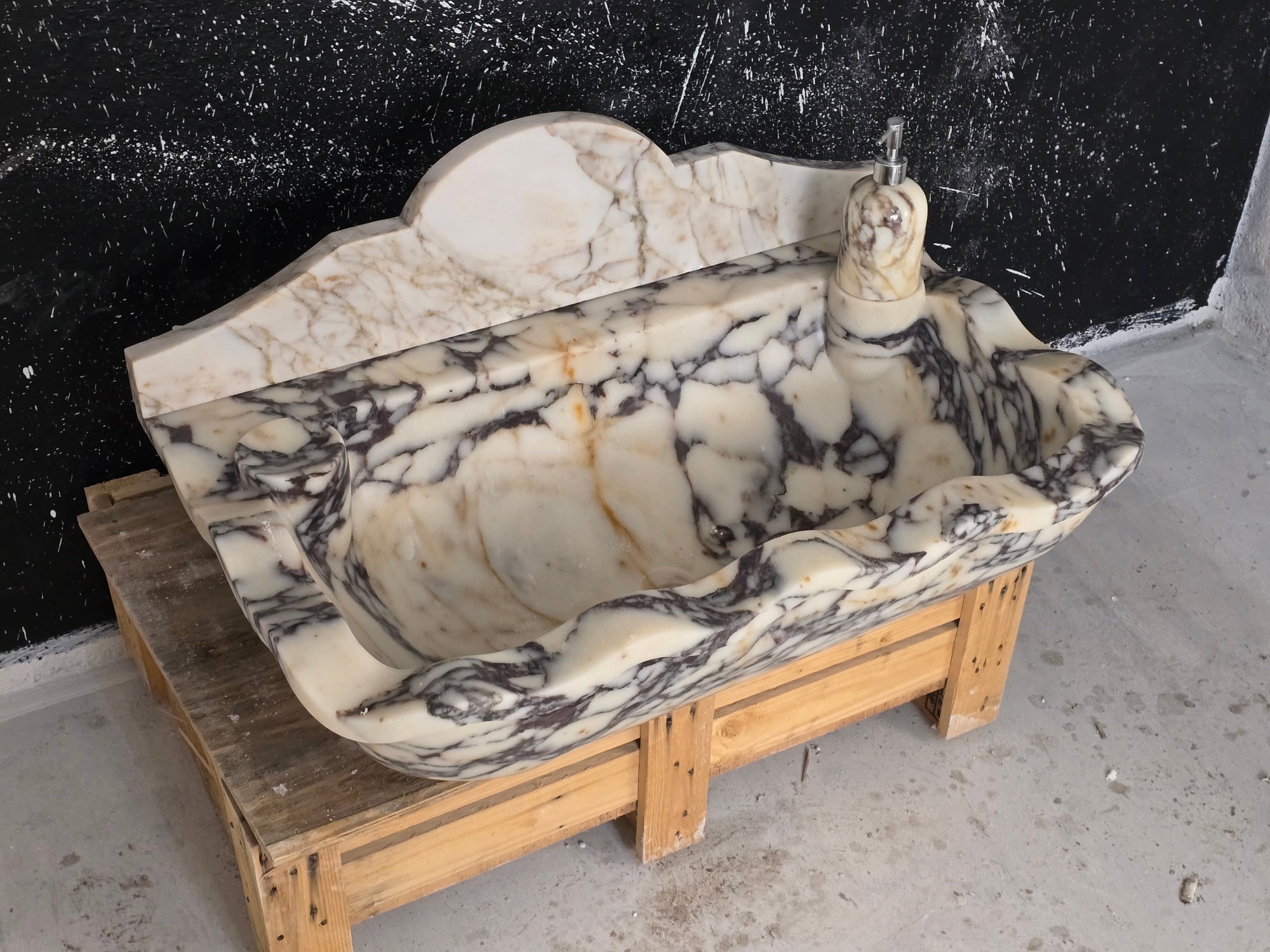 30’’ Calacatta Viola Wave Front Marble Sink – Wall Mounted Floating Vanity – Luxury Bathroom Sink Handmade