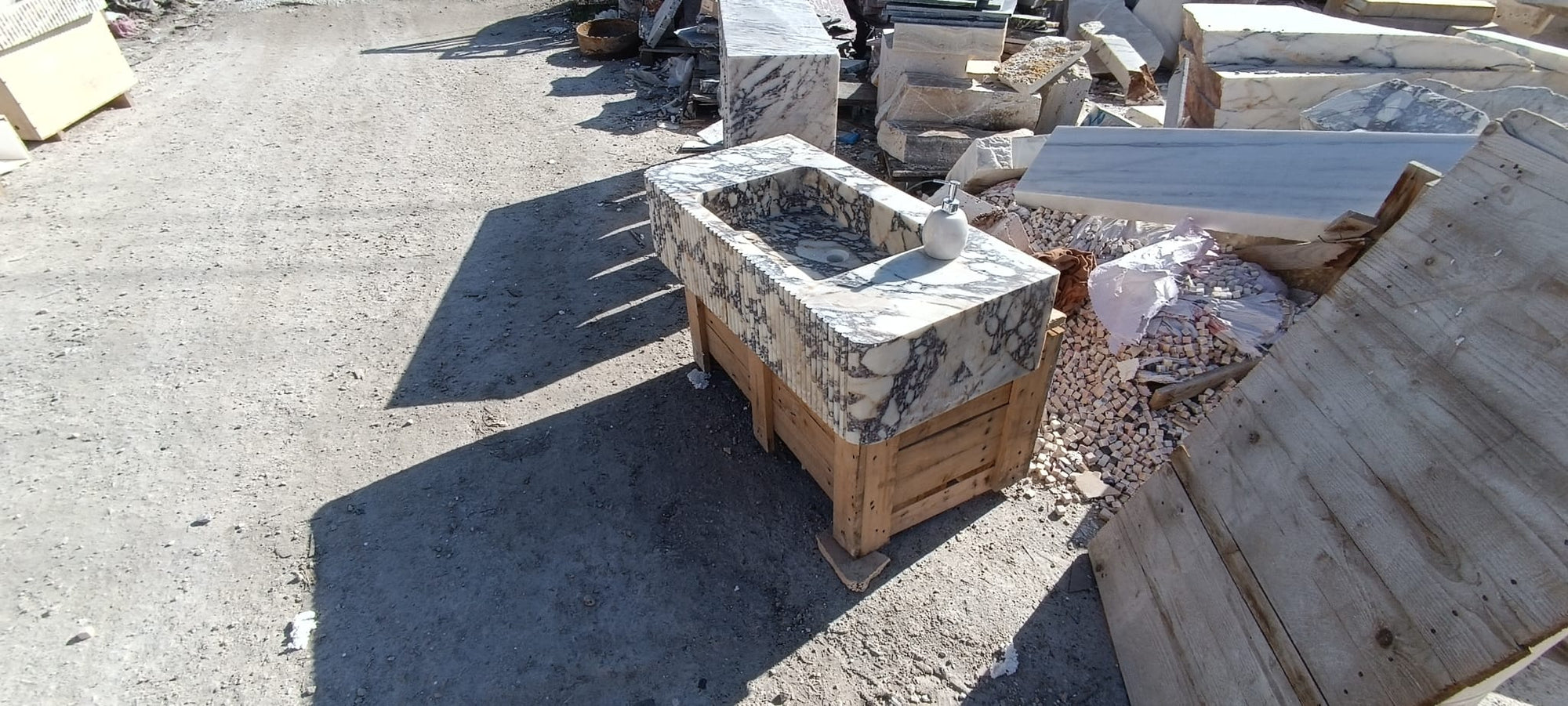 48’’ Calacatta Viola Fluted Marble Sink – Wall Mounted Floating Vanity – Luxury Bathroom Sink Handmade