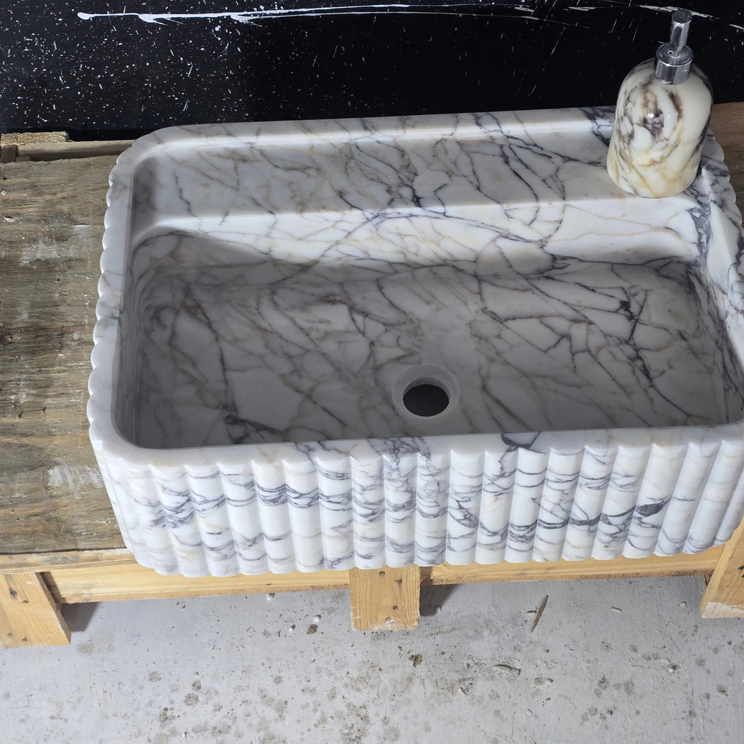 Calacatta Marble Sink 24’’ – Wall Mounted Floating Vanity – Luxury Bathroom Sink Handmade
