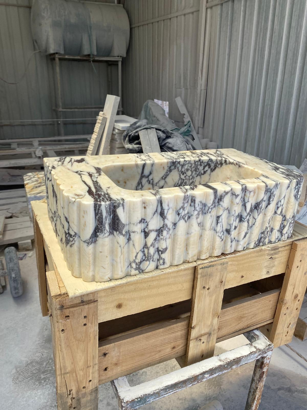 Calacatta Vein Fluted Marble Sink 24’’ – Wall Mounted Floating Vanity – Luxury Bathroom Sink Handmade