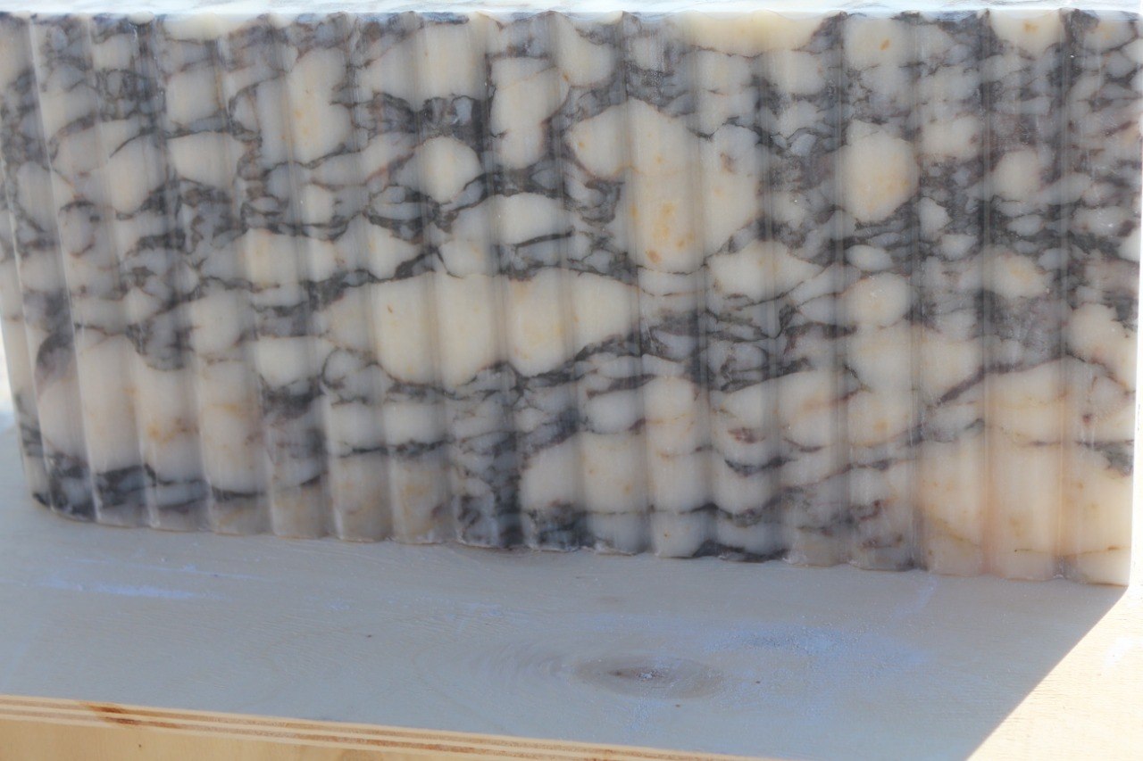 Calacatta Viola Fluted Marble Sink 24’’ – Wall Mounted Floating Vanity – Luxury Bathroom Sink Handmade