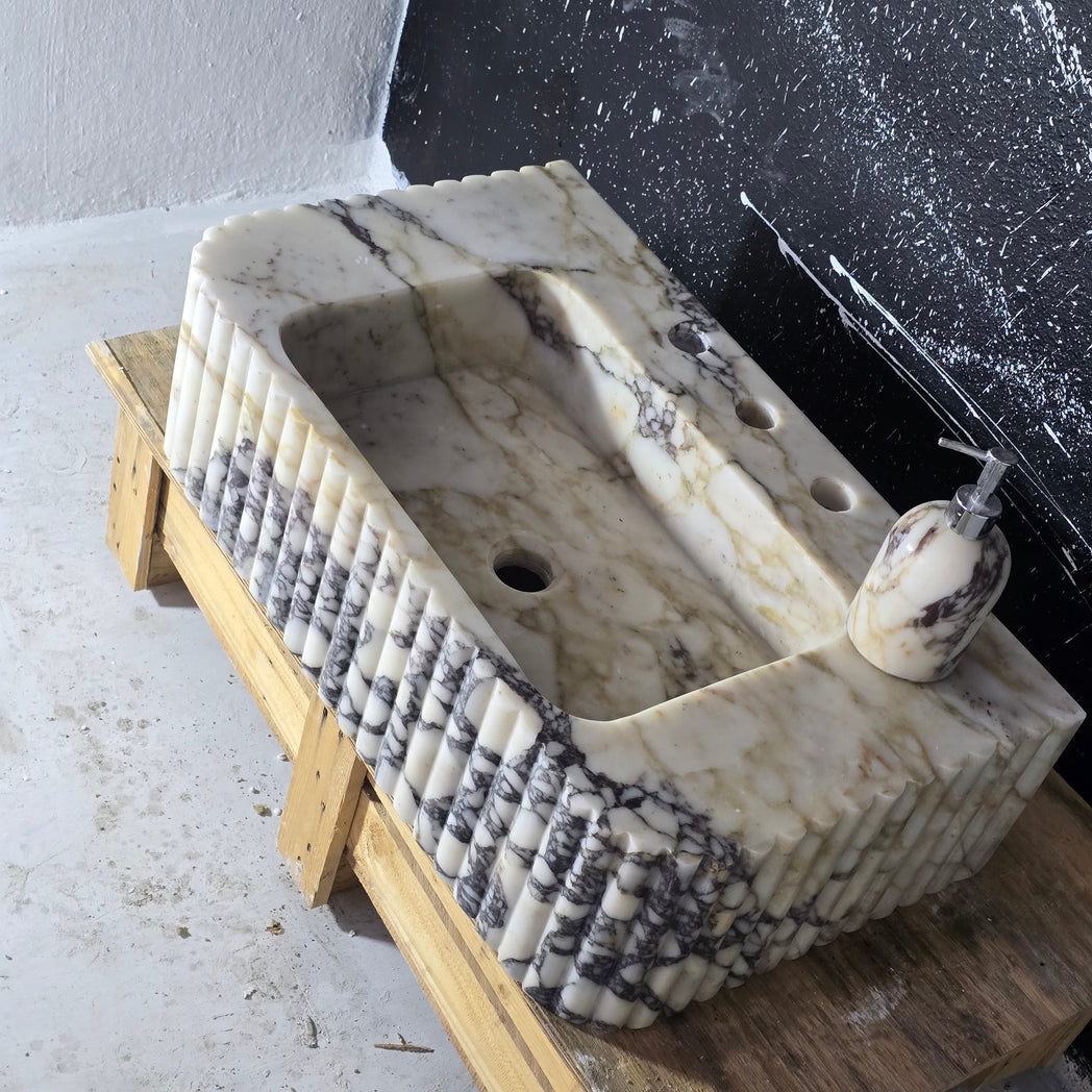 Calacatta Viola Fluted Marble Sink 24’’ – Wall Mounted Floating Vanity – Luxury Bathroom Sink Handmade
