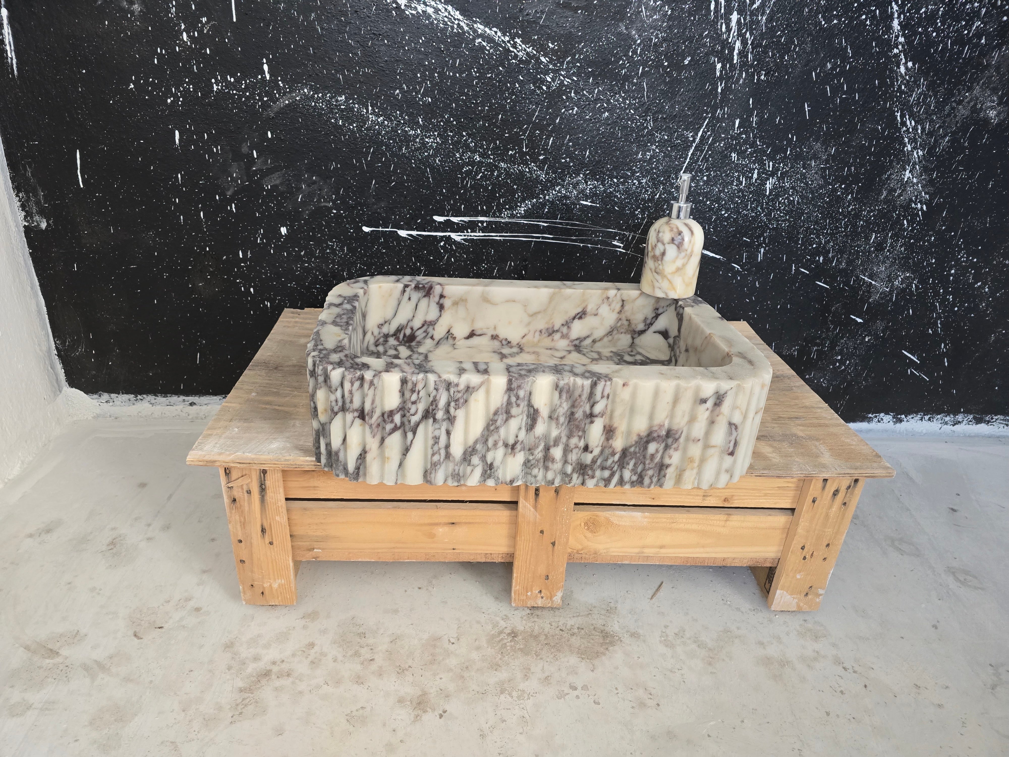 Calacatta Viola Fluted Vessel Marble Sink 24’’ – Wall Mounted Floating Vanity – Luxury Bathroom Sink Handmade