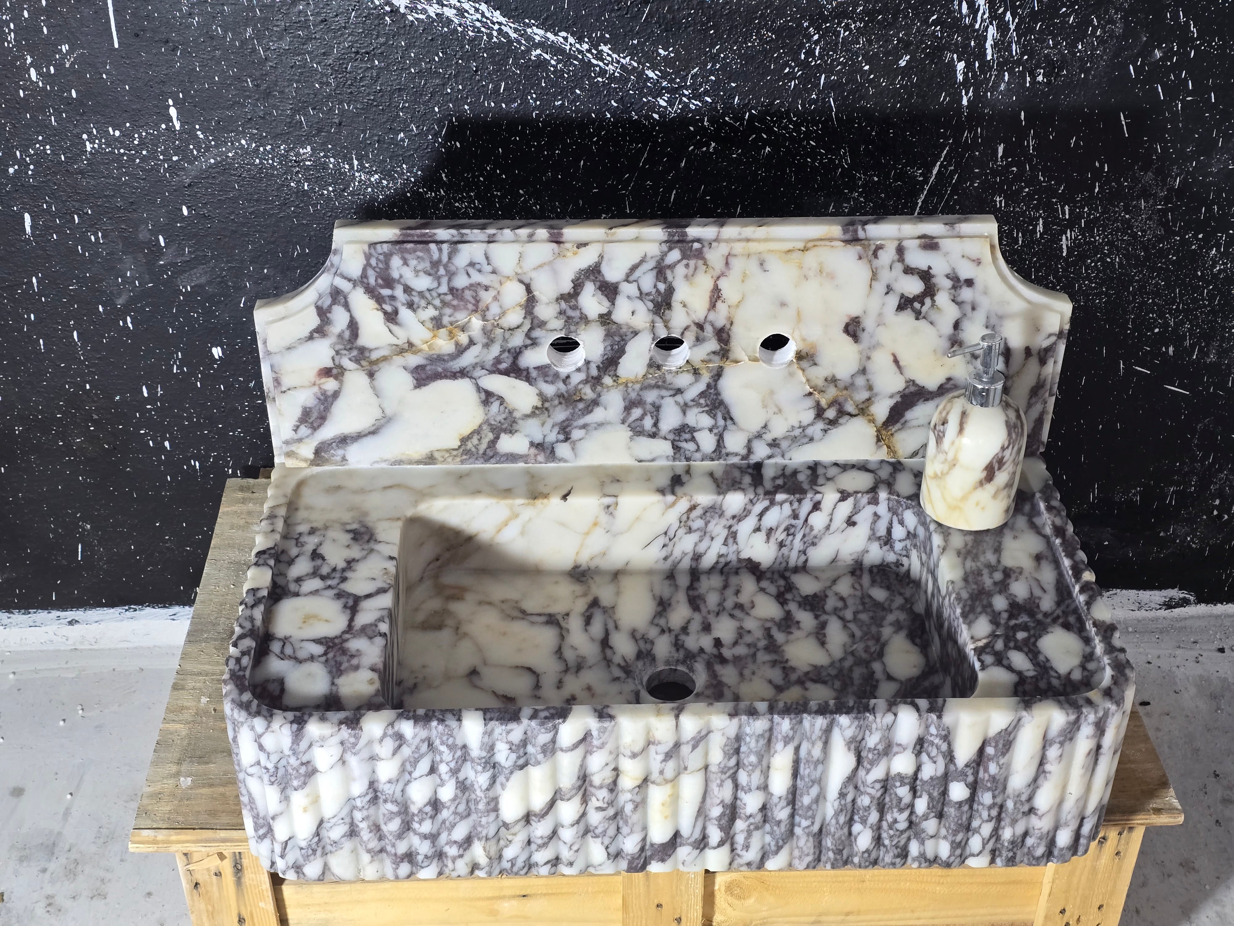 Calacatta Viola Fluted with 8’’ backsplash Marble Sink 30’’ – Wall Mounted Floating Vanity – Luxury Bathroom Sink
