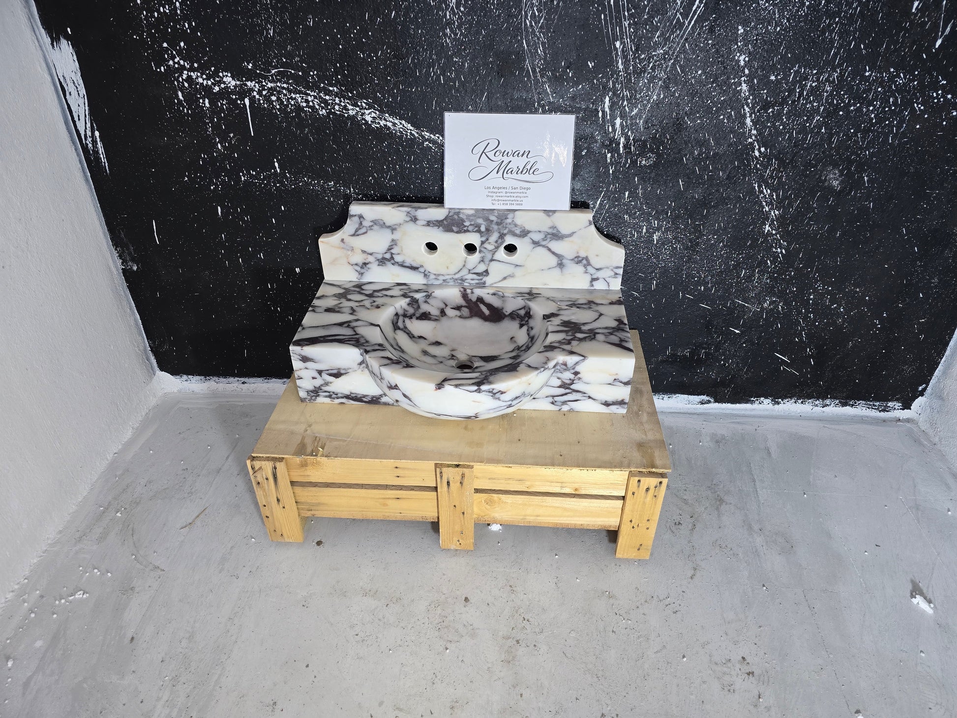 Calacatta Viola Marble Sink 30’’ – Wall Mounted Floating Vanity – Luxury Handmade Bathroom Sink with Backsplash