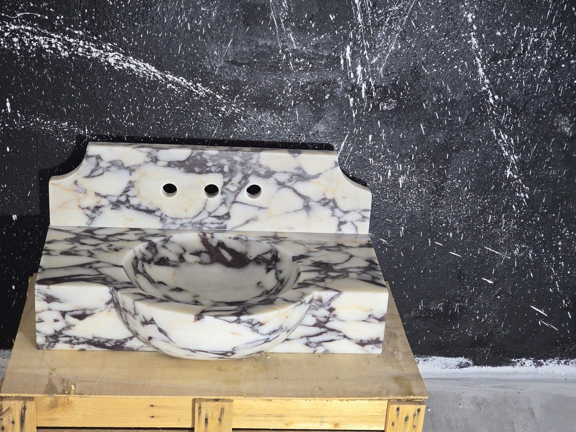 Calacatta Viola Marble Sink 30’’ – Wall Mounted Floating Vanity – Luxury Handmade Bathroom Sink with Backsplash