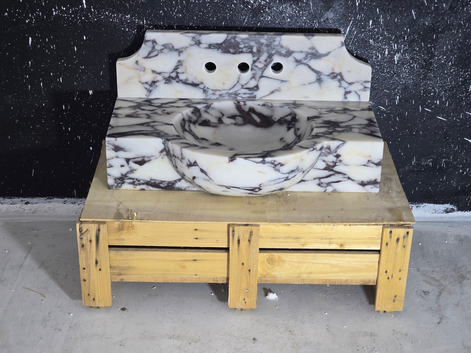Calacatta Viola Marble Sink 30’’ – Wall Mounted Floating Vanity – Luxury Handmade Bathroom Sink with Backsplash