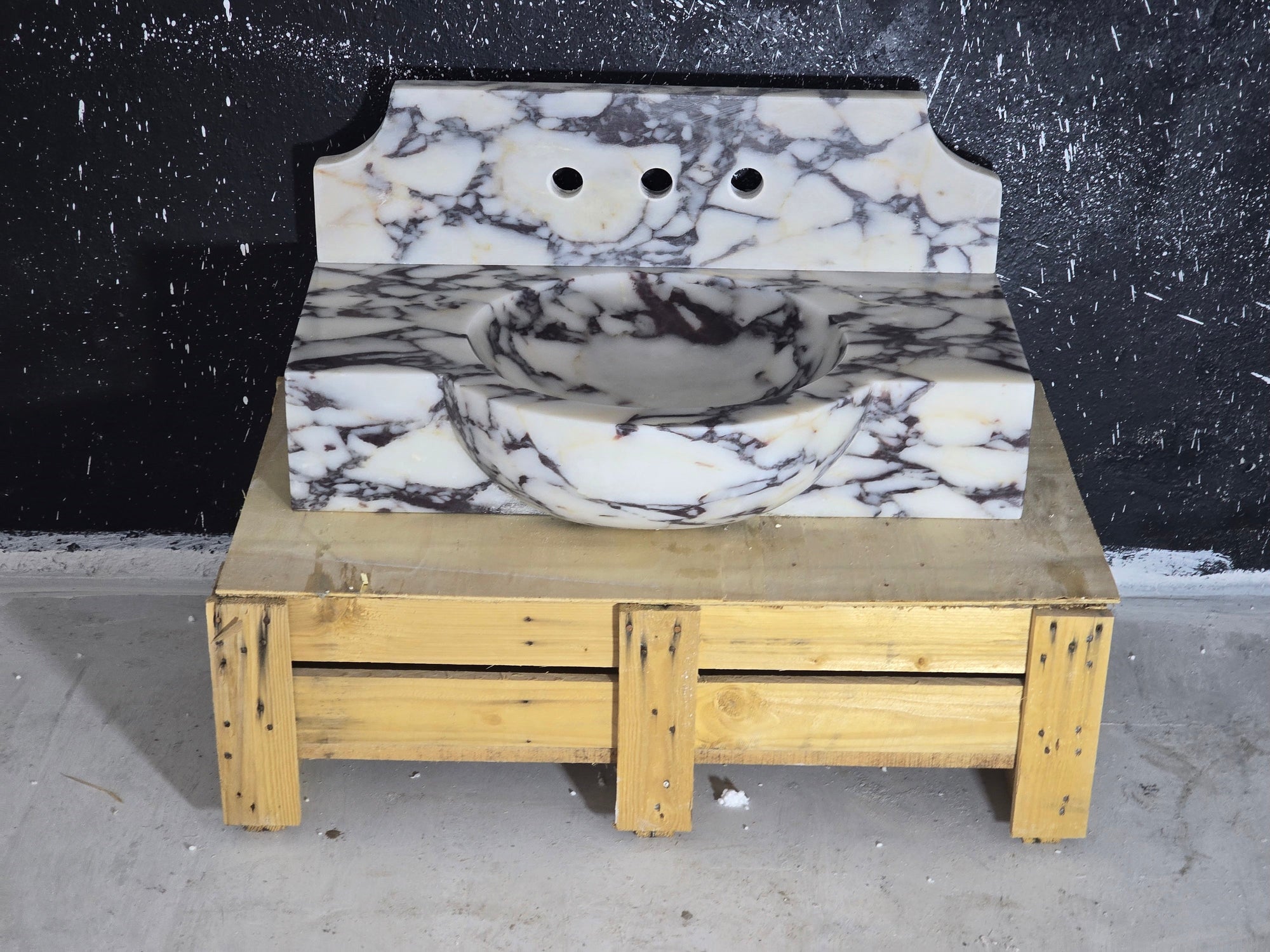 Calacatta Viola Marble Sink 30’’ – Wall Mounted Floating Vanity – Luxury Handmade Bathroom Sink with Backsplash