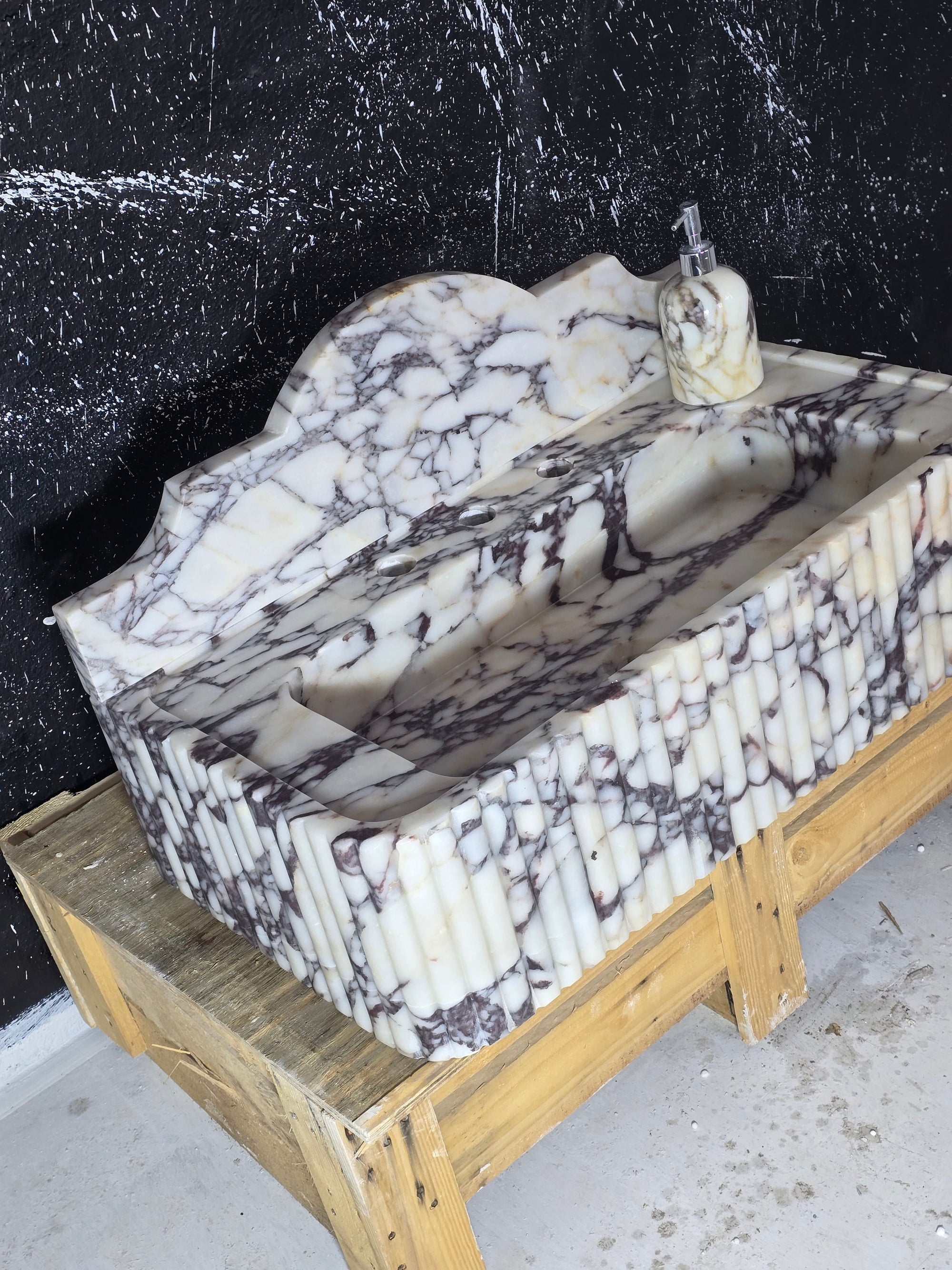 Calacatta Viola with backsplash Fluted Marble Sink 30’’ – Wall Mounted Floating Vanity – Luxury Bathroom Sink Handmade