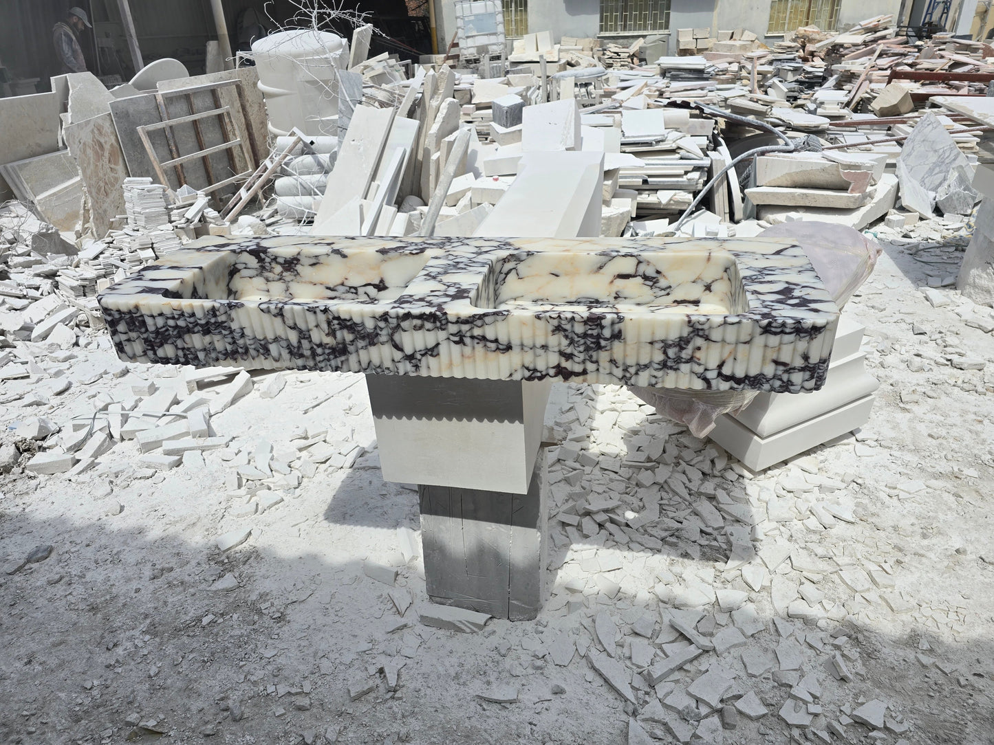 Double Fluted Monolithic Marble Sink 60’’