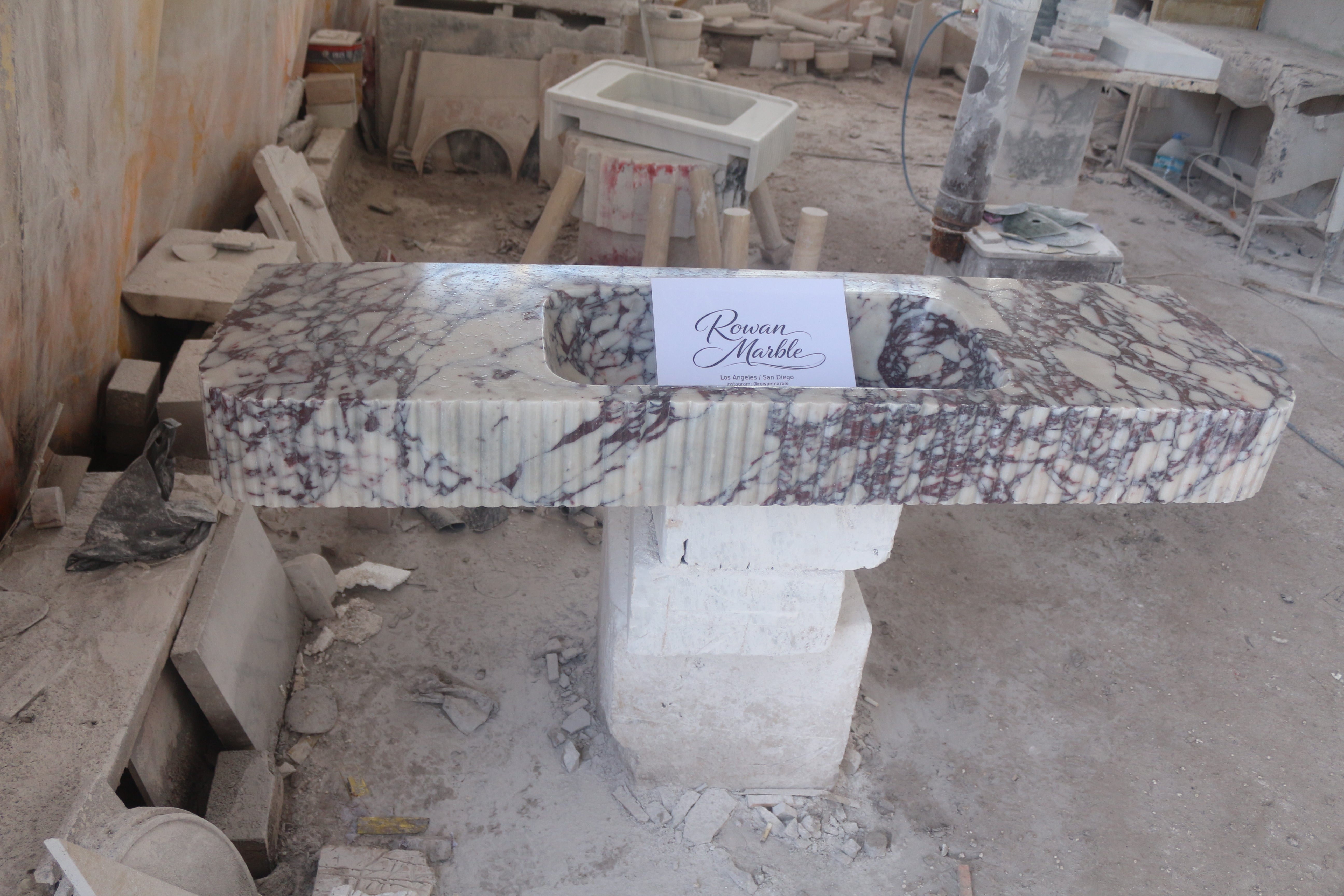 Large Calacatta Red Fluted Marble Sink 60’’ – Wall Mounted Floating Vanity – Luxury Bathroom Sink Handmade